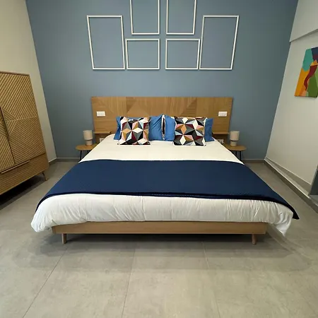 לינה וארוחת בוקר Vesuvius 4*